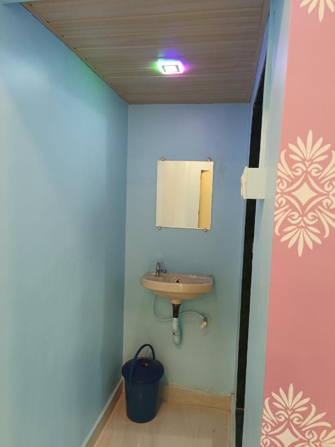 Shree Nivas Home Stay Srīvardhan المظهر الخارجي الصورة